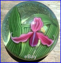 1978 Studio Art Glass Paperweight Flower Orchid Lundberg Studios Iridescent