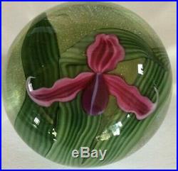 1978 Studio Art Glass Paperweight Flower Orchid Lundberg Studios Iridescent