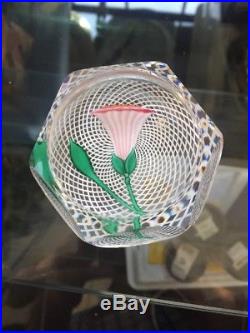 1983 St Louis France Art Glass PAPERWEIGHT TULIP LATTICINO GROUND