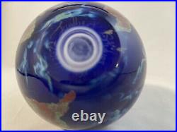 1991 Lundberg Studios Art Glass Earth Globe Paperweight 3.68