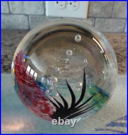 1991 Signed Johnathan Winfisky Round Seascape Art Glass Paperweight