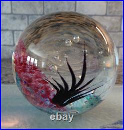 1991 Signed Johnathan Winfisky Round Seascape Art Glass Paperweight