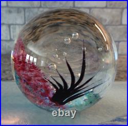 1991 Signed Johnathan Winfisky Round Seascape Art Glass Paperweight