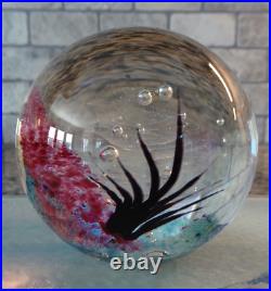 1991 Signed Johnathan Winfisky Round Seascape Art Glass Paperweight