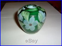 Amazing 1982 Orient & Flume Studio Art Glass Signed Paperweight Style 3 in. Vase
