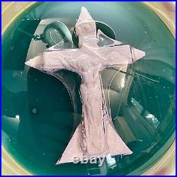 Art Glass Paperweight Unsigned Sulphide CRUCIFIX Cain Twist Val St Lambert