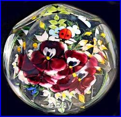 BEAUTIFUL Magnum RICK AYOTTE Faceted PANSY Bouquet LADYBUG Art Glass Paperweight