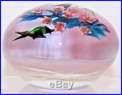 BEAUTIFUL Magnum RICK AYOTTE Hovering HUMMINGBIRDS Flower Art Glass PAPERWEIGHT