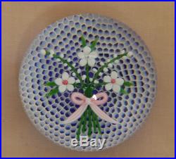 Baccarat Honeycomb Floral Bouquet (1986, 11/200) PAPERWEIGHT