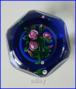 Beautiful RAY BANFORD Purple ROSES Art Glass PAPERWEIGHT Blue & Clear