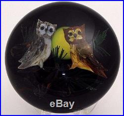 Charming RICK AYOTTE Lovely PAIR of OWLS under FULL MOON Art Glass PAPERWEIGHT