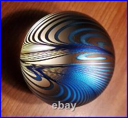 David lotton art glass iridescent paperweight. Swirl