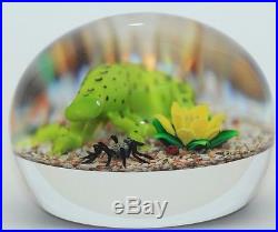 FASCINATING Magnum BOB BANFORD Green Salamander and Spider ART Glass PAPERWEIGHT
