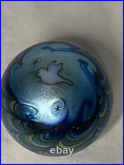 Gorgeous Lundberg Studios Iridescent Art Glass Paperweight Signed & Dated 1978