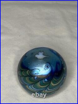 Gorgeous Lundberg Studios Iridescent Art Glass Paperweight Signed & Dated 1978
