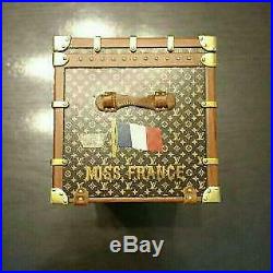 LOUIS VUITTON VIP LIMITED Trunk object paper weight MISS FRANCE