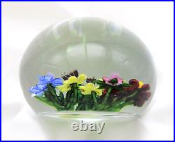 LOVELY Debbie TARSITANO Colorful Floral Bouquet Art Glass Paperweight