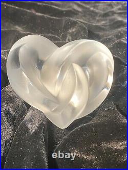 Lalique Coeur Entwined Heart Frosted Clear Crystal Paperweight Figurine