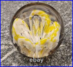 Lampwork Yellow Daffodil Blown Glass Intricate Paperweight 3.25 Authenticated