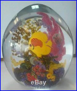 NEW CHRIS HEILMAN MAGNUM LEMON BUTTERFLY FISH ART GLASS PAPERWEIGHT
