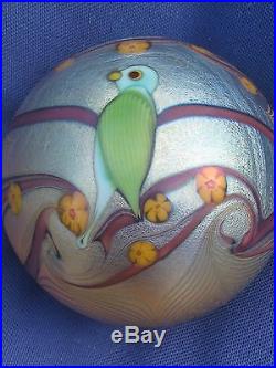 ORIENT AND FLUME PARROT PAPERWEIGHT Lt. Champagne Gold, Floral, 3 1/8, 1978