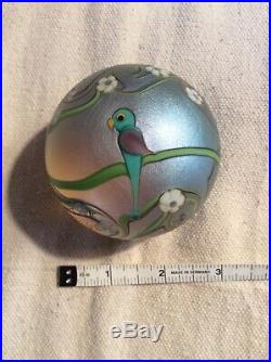 ORIENT and FLUME art glass paperweight Parrot with Flowers 1979