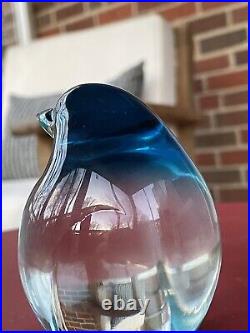 Ogetti Italy Murano Signed Art Glass Penguin Bird Blue Ombré Paperweight Sculpt