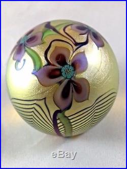 Orient & Flume Iridescent Gold Paperweight Flowers Vines 2-1/4 Pulled 1979