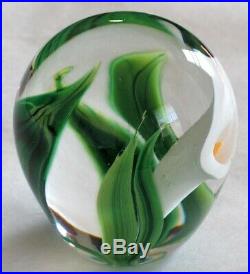 Peter Raos Calla Lilly Paper Weight White Calla Lilie Signed & Dated 2008 NZ