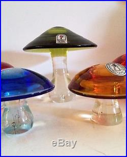 Pilgrim Glass Co. Instant Colored Glass Mushroom Paperweight Farm 5 Mushrooms