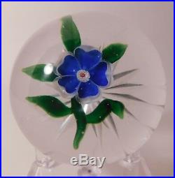 RAVISHING ANTIQUE BACCARAT Blue & White DOGROSE Lampwork Art Glass PAPERWEIGHT
