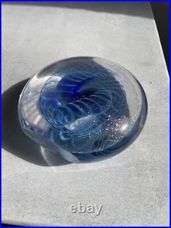 Robert Eickholt 1991 Signed Studio Art Glass Disc Paperweight Blue Swirl