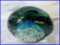 Robert Eickholt Art Glass Paperweight Signed 1997 SCULPV3 Uranium Vaseline 5½