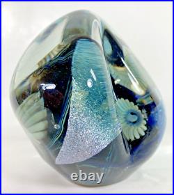 Robert Eickholt Seascape Anemone Iridescent Blue Art Glass Paperweight 4 In 2006