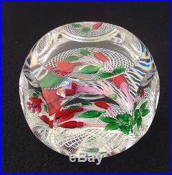 ST. LOUIS ART GLASS PAPERWEIGHT, 1976, RED FLOWERS ON LATTICINIO, FACETED, 3DIA