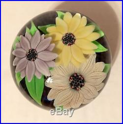 STEVEN LUNDBERG Art Glass Different Color Flowers Pond PAPERWEIGHT with Box