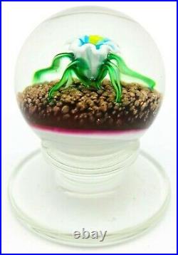 STRIKING Charles KAZIUN Jr Spider Lily Aventurine ART Glass Pedestal PAPERWEIGHT