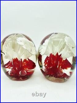 Set 2 VTG Art Glass Paperweight White Red Flower Controlled Bubble Bookends