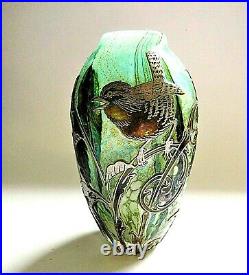 Signed Jonathan Harris 2009 Cameo Silver Art Glass vase