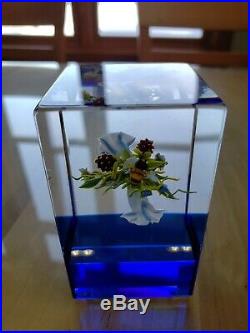 Stankard, Paul, Strawberry flowers and bee glass rectangle, 4x2.5