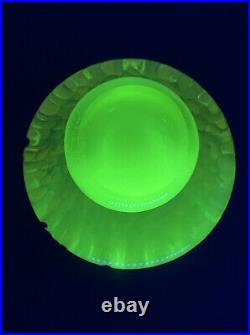 Vintage 1970s Murano Uranium Art Glass Mushroom Paperweight Rare