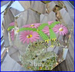 Vintage Bohemian Art Glass Faceted Marguerite Like Flowers & Fern Paperweight