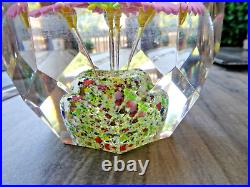 Vintage Bohemian Art Glass Faceted Marguerite Like Flowers & Fern Paperweight