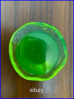 Vintage Viking Art Glass Lime Green Vaseline Epic Mushroom Paperweight 3.5